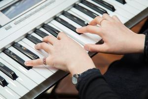  주일예배 청년2부(그루터기선교회)