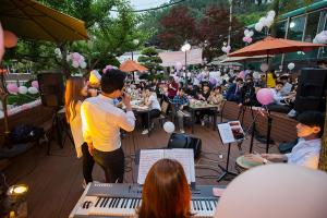  주일 전도축제행사 '따스한 봄날'